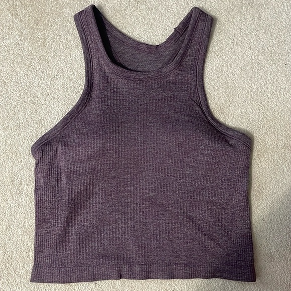 Cropped tank top - Picture 1 of 1